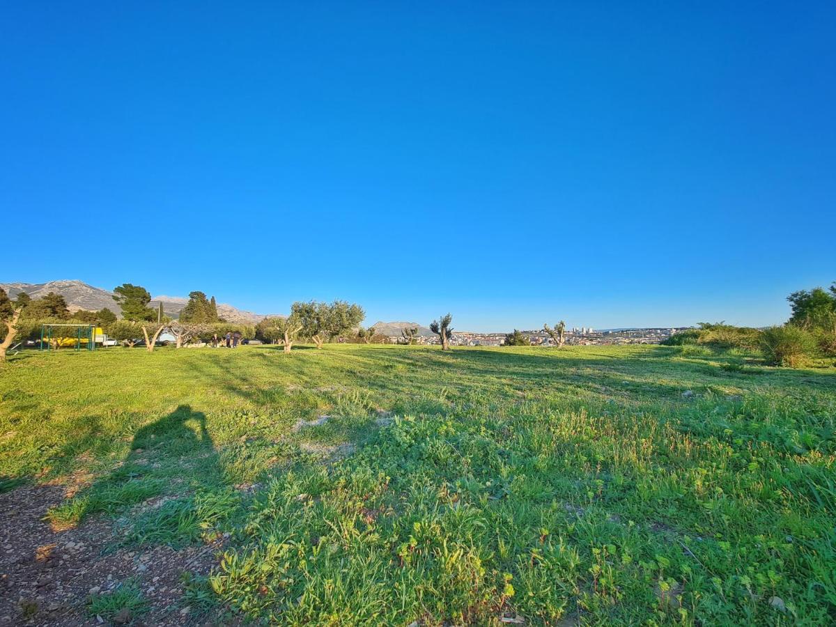 Luxury Apartment Salona Bagian luar foto