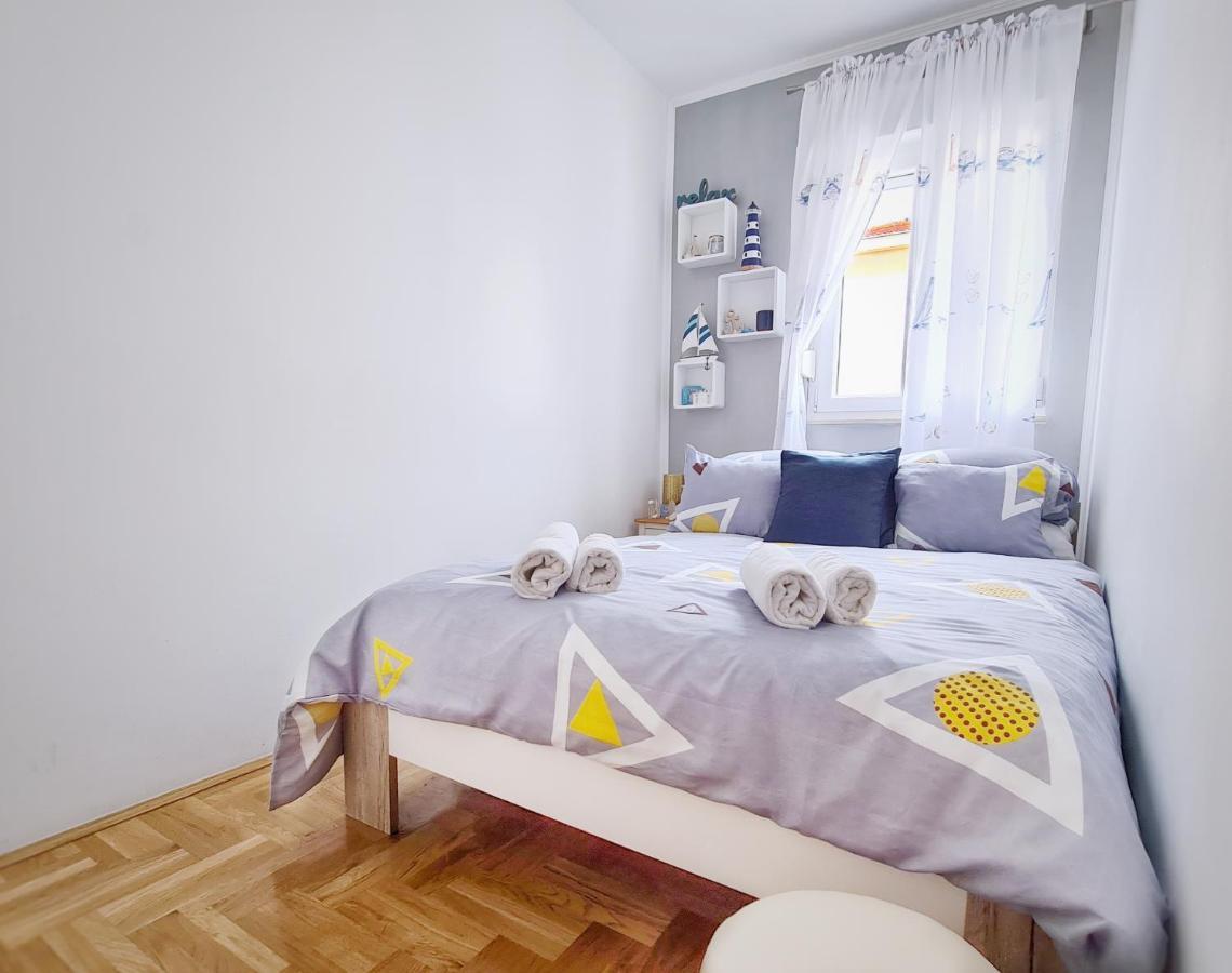Luxury Apartment Salona Bagian luar foto