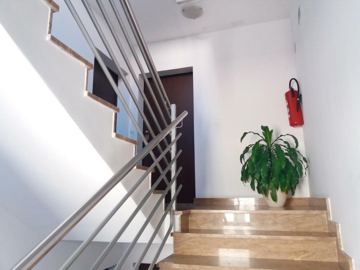 Luxury Apartment Salona Bagian luar foto